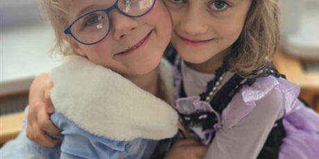 Powiększ grafikę: bal-karnawalowy-673523.jpg