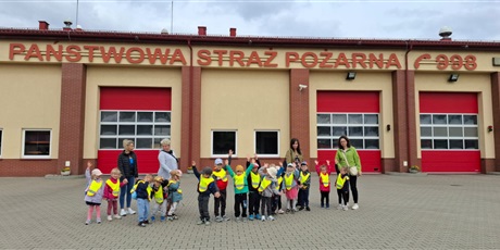 Powiększ grafikę: biedroneczki-na-pikniku-u-strazakow-627444.jpg