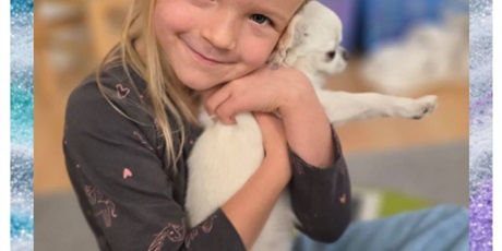 Powiększ grafikę: dogoterapia-z-evo-i-pania-magda-w-gr-iii-651733.jpg