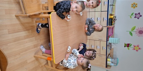 Powiększ grafikę: dzien-chlopaka-w-gr-ii-646483.jpg