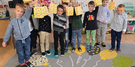 Powiększ grafikę: dzien-chlopaka-w-gr-iii-643776.jpg