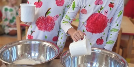 Powiększ grafikę: dzien-jablka-w-grupach-644208.jpg