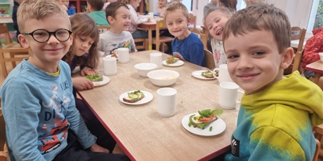 Powiększ grafikę: dzien-owocow-i-warzyw-w-gr-iii-650101.jpg