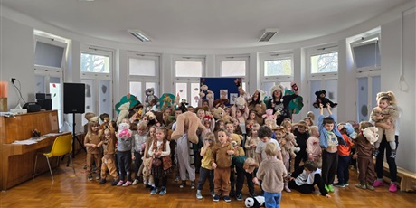 Powiększ grafikę: dzien-pluszowego-misia-658546.jpg