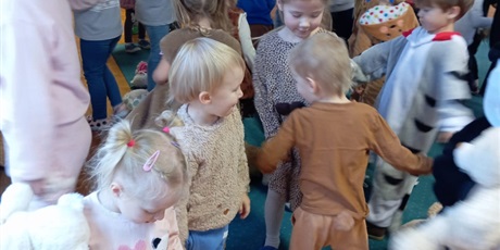 Powiększ grafikę: dzien-pluszowego-misia-658555.jpg