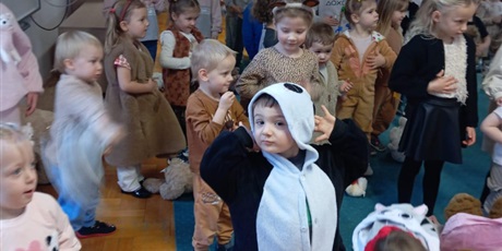 Powiększ grafikę: dzien-pluszowego-misia-658567.jpg