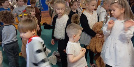 Powiększ grafikę: dzien-pluszowego-misia-658568.jpg