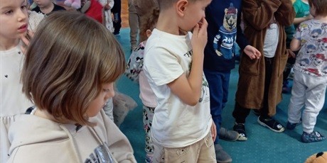 Powiększ grafikę: dzien-pluszowego-misia-658569.jpg