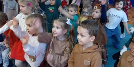 Powiększ grafikę: dzien-pluszowego-misia-658570.jpg