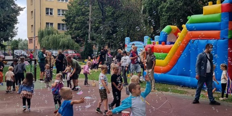 Powiększ grafikę: festyn-z-okazji-dnia-ziemniaka-i-przedszkolaka-639526.jpg