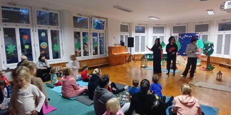 Powiększ grafikę: joga-w-opowiesci-ruchowej-zaczarowany-las-659163.jpg