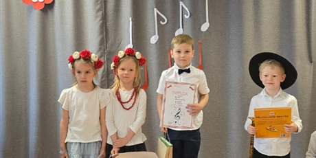Powiększ grafikę: konkurs-muzyczny-w-przedszkolu-muszelka-615736.jpg