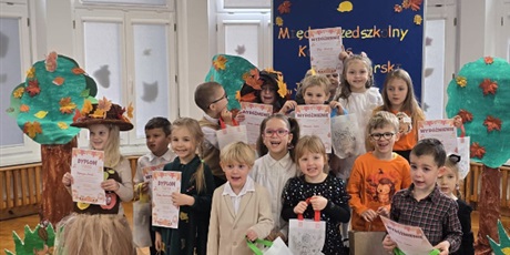 Powiększ grafikę: miedzyprzedszkolny-konkurs-recytatorski-jesienne-wierszowanie-658287.jpg
