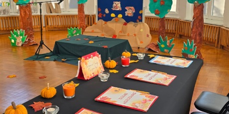 Powiększ grafikę: miedzyprzedszkolny-konkurs-recytatorski-jesienne-wierszowanie-658290.jpg