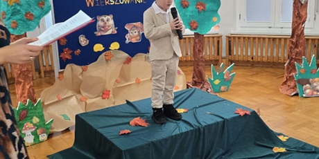 Powiększ grafikę: miedzyprzedszkolny-konkurs-recytatorski-jesienne-wierszowanie-658292.jpg