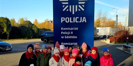 Powiększ grafikę: motylki-na-komisariacie-policji-570180.jpg