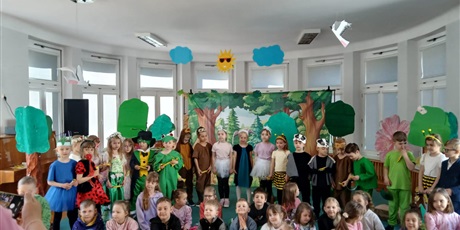 Powiększ grafikę: przedstawienie-pszczolek-dla-rodzicow-dzieci-z-przedszkola-oraz-z-innych-przedszkoli-691113.jpg