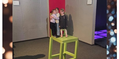 Powiększ grafikę: pszczolki-zwiedzaja-de-javu-686557.jpg