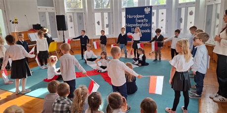 Powiększ grafikę: swietowanie-niepodleglosci-z-seniorami-656272.jpg