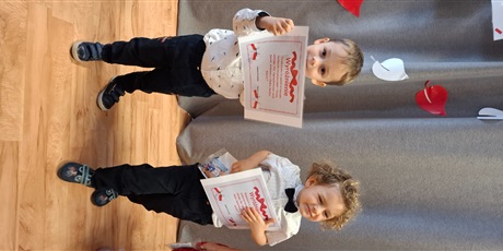 Powiększ grafikę: udzial-w-patriotycznym-konkursie-recytatorskim-w-przedszkolu-nr-46-656237.jpg