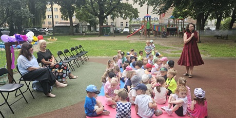 Powiększ grafikę: wakacyjny-czas-w-p31-708441.jpg