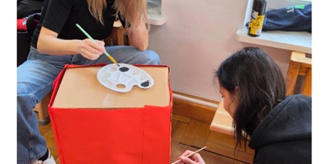 Warsztaty z rodzicami pt. Wiosenne bociany  w gr. III