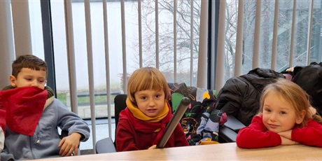 Powiększ grafikę: wycieczka-motylkow-do-ii-komisariatu-policji-w-gdansku-658641.jpg