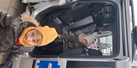 Powiększ grafikę: wycieczka-motylkow-do-ii-komisariatu-policji-w-gdansku-658673.jpg