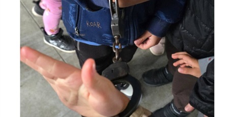 Powiększ grafikę: wycieczka-pszczolek-na-komisariat-policji-650091.jpg