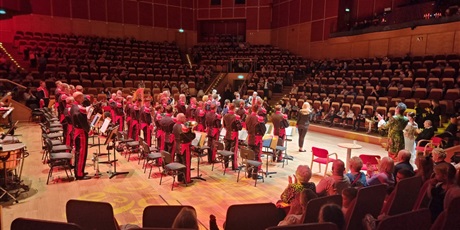 Wyjście gr. III do Filharmonii na Koncert Orkiestry  Wojska Polskiego 