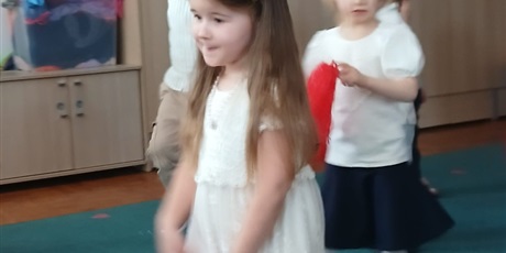 Powiększ grafikę: wystep-gr-ii-z-okazji-dnia-babci-i-dziadka-672582.jpg