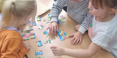 Powiększ grafikę: zajecia-dydaktyczne-gr-iii-w-sp6-lingwista-652397.jpg