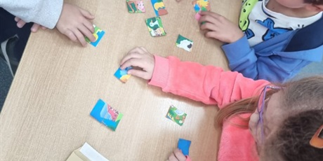 Powiększ grafikę: zajecia-dydaktyczne-gr-iii-w-sp6-lingwista-652401.jpg