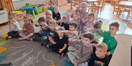 Powiększ grafikę: zajecia-dydaktyczne-z-tablica-multimedialna-w-gr-ii-646507.jpg